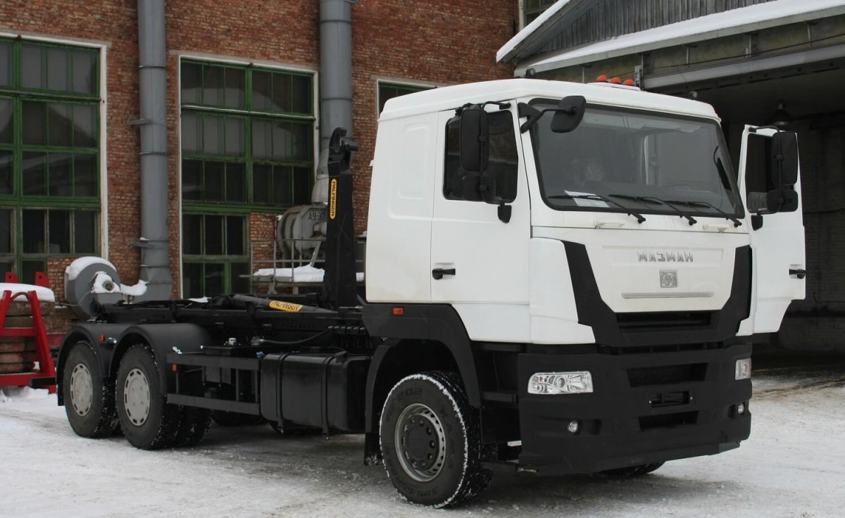 МАЗ ман 642368