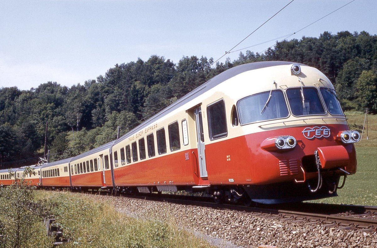 Дизель поезд швейцарский Тип 2