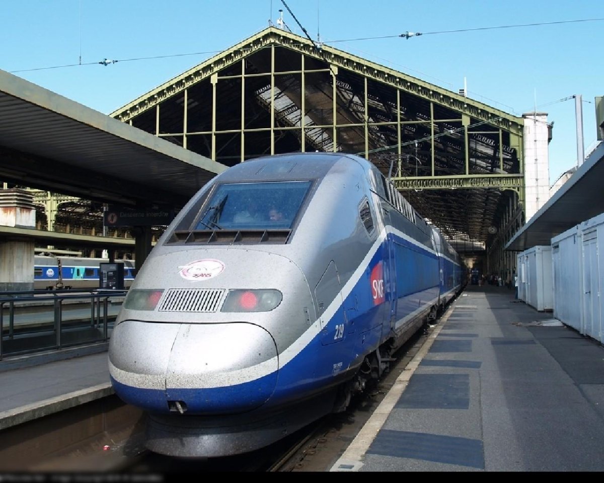 Поезда Франции