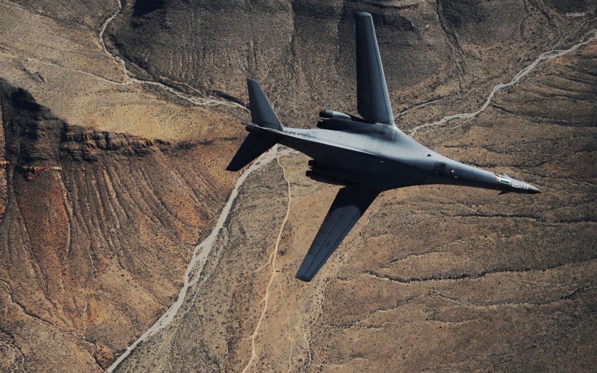 Самолёт b-1b Lancer