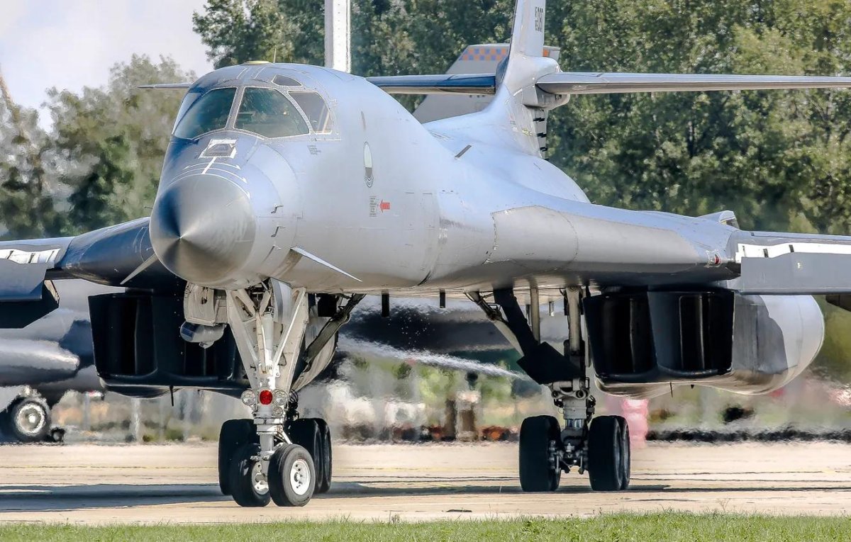 Rockwell b-1 Lancer ВВС США