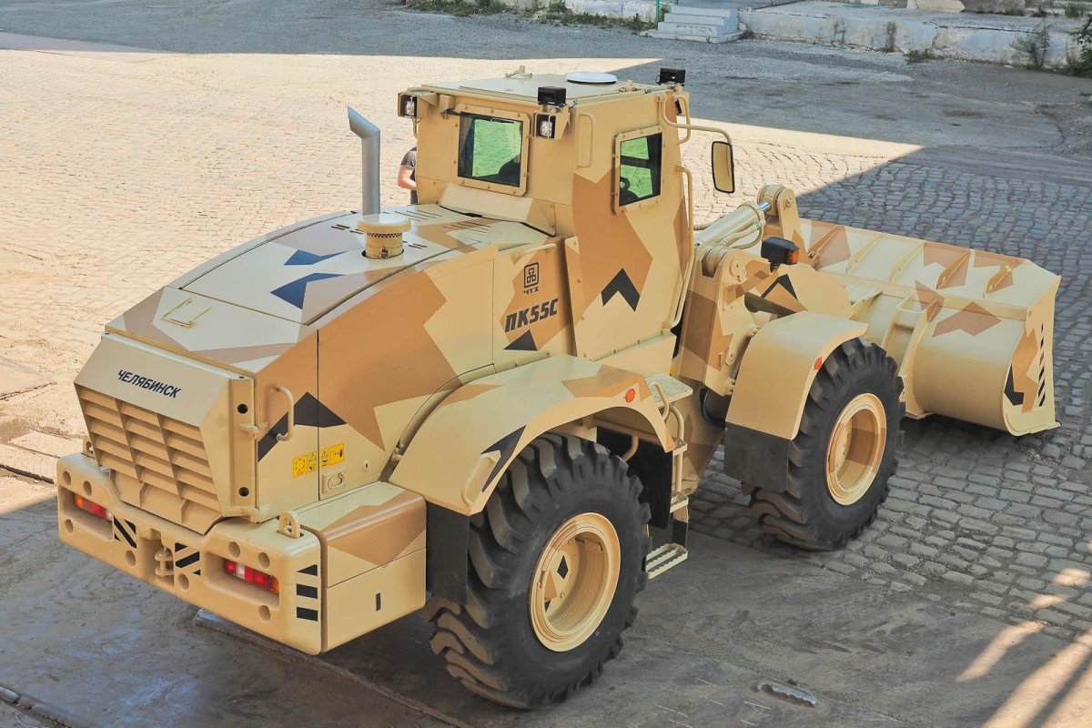 Бронированный фронтальный погрузчик ПК 55 С