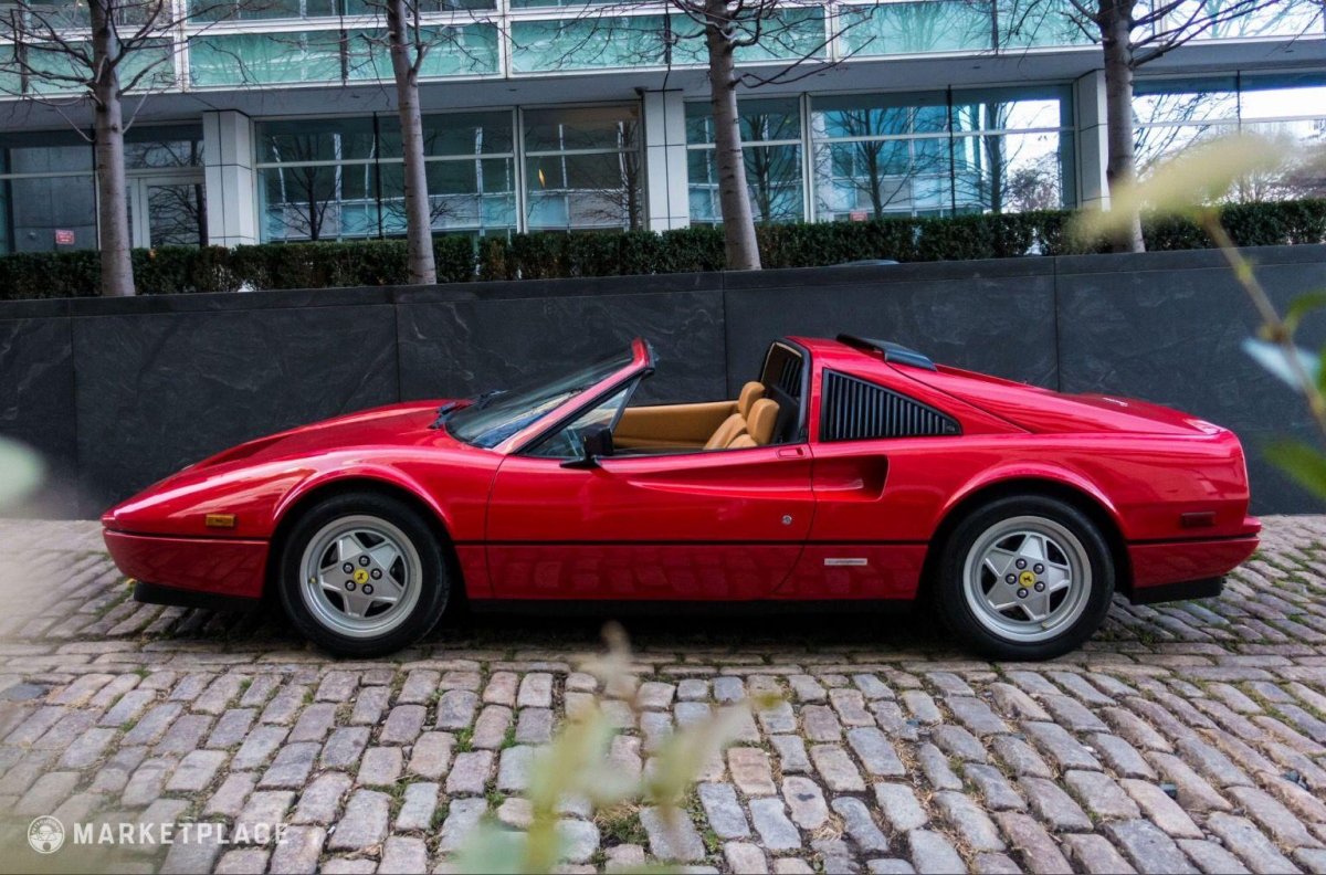 1989 Ferrari 328 GTS .