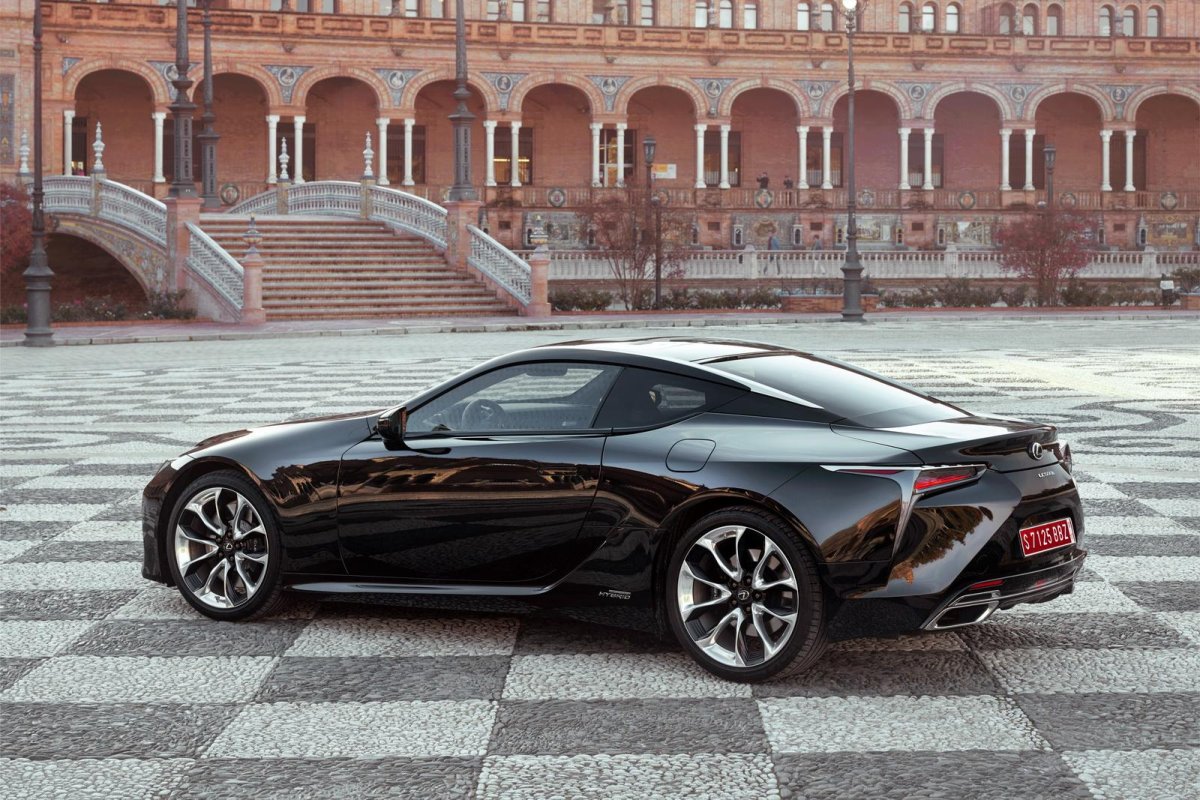Lexus lc500 Coupe черный
