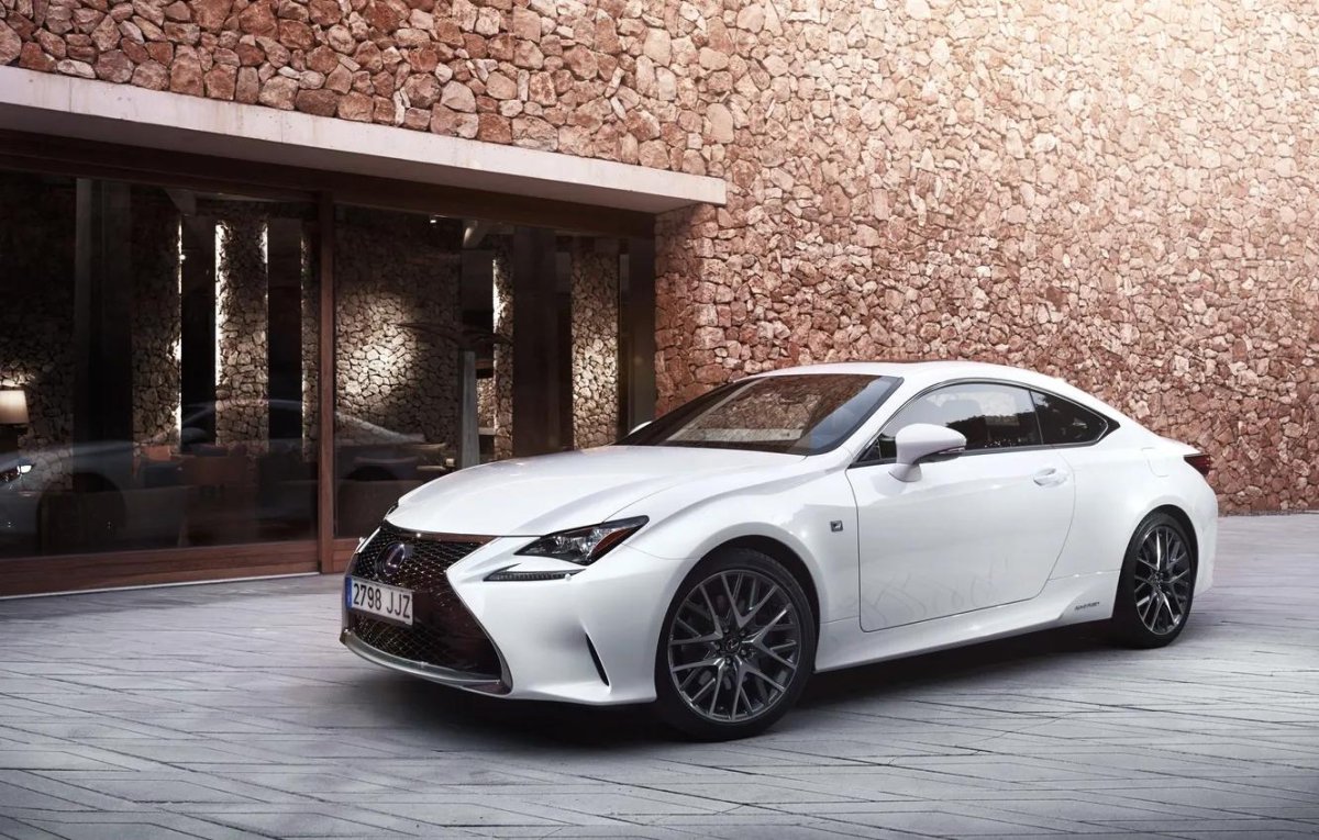Lexus rc300h