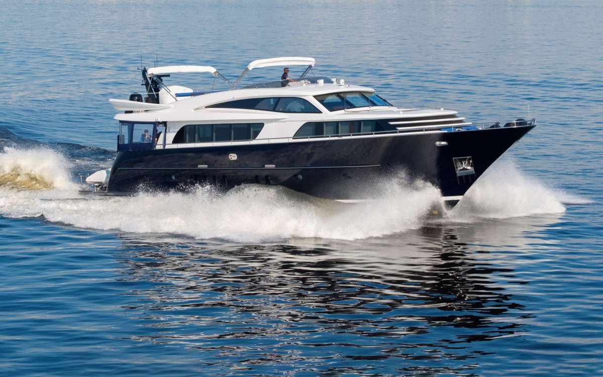 Моторная яхта Wim van der Valk 25