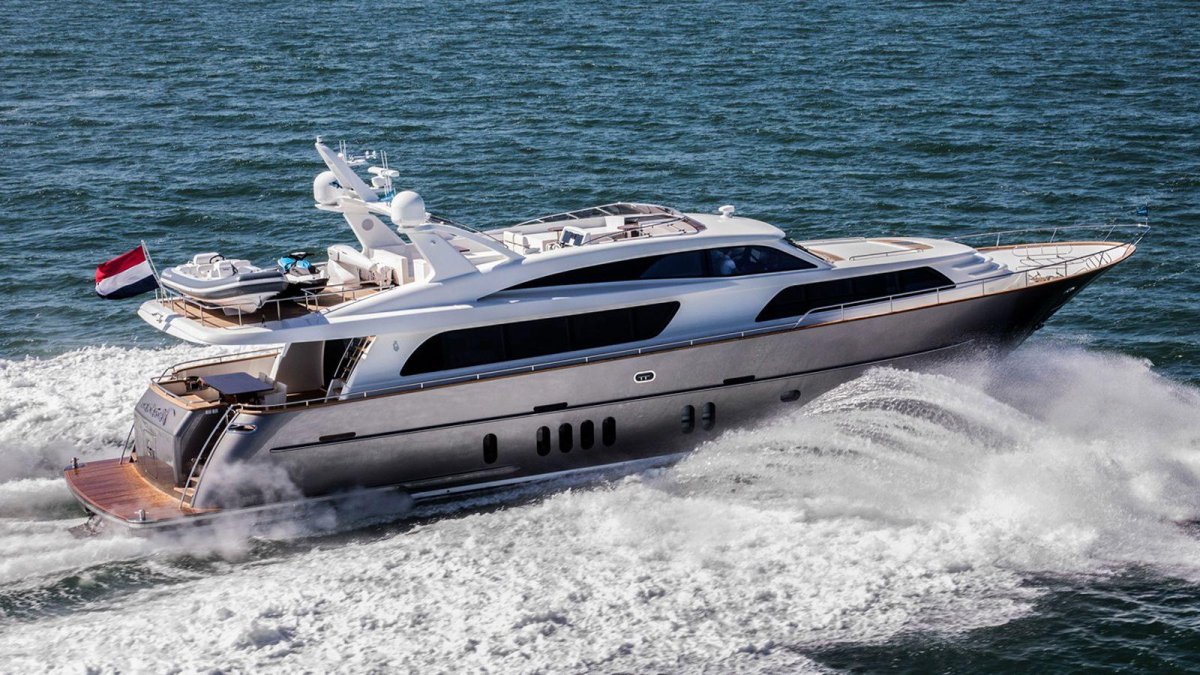 Van der Valk яхта