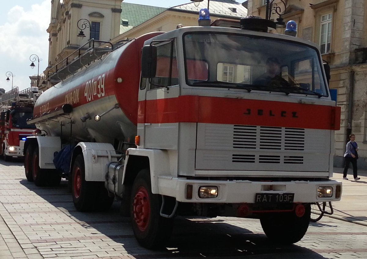 Грузовики Jelcz