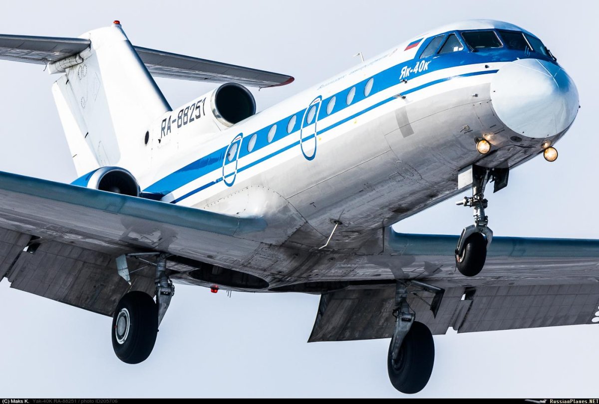 Як-40 пассажирский