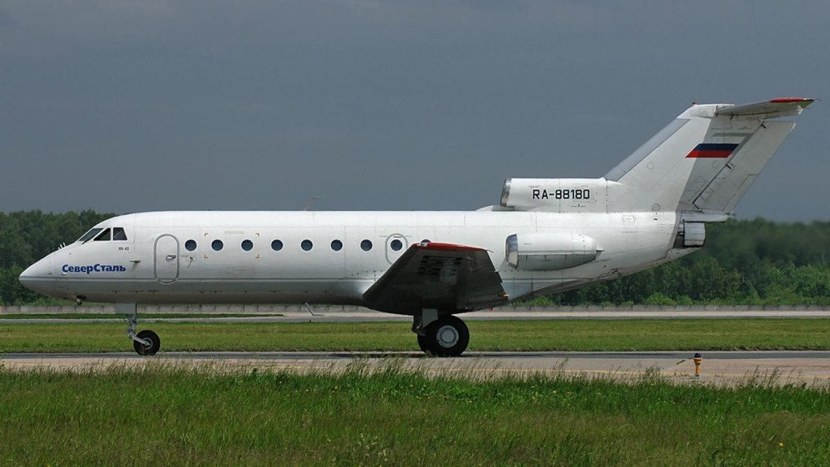 Yakovlev Yak-40