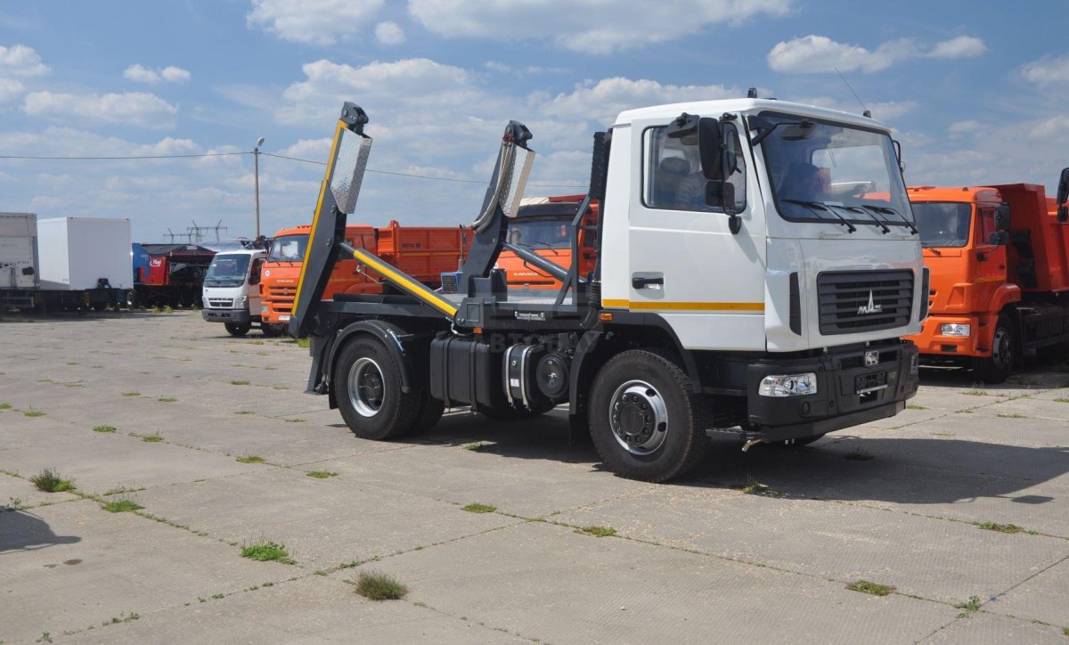 МАЗ мусоровоз бункеровоз