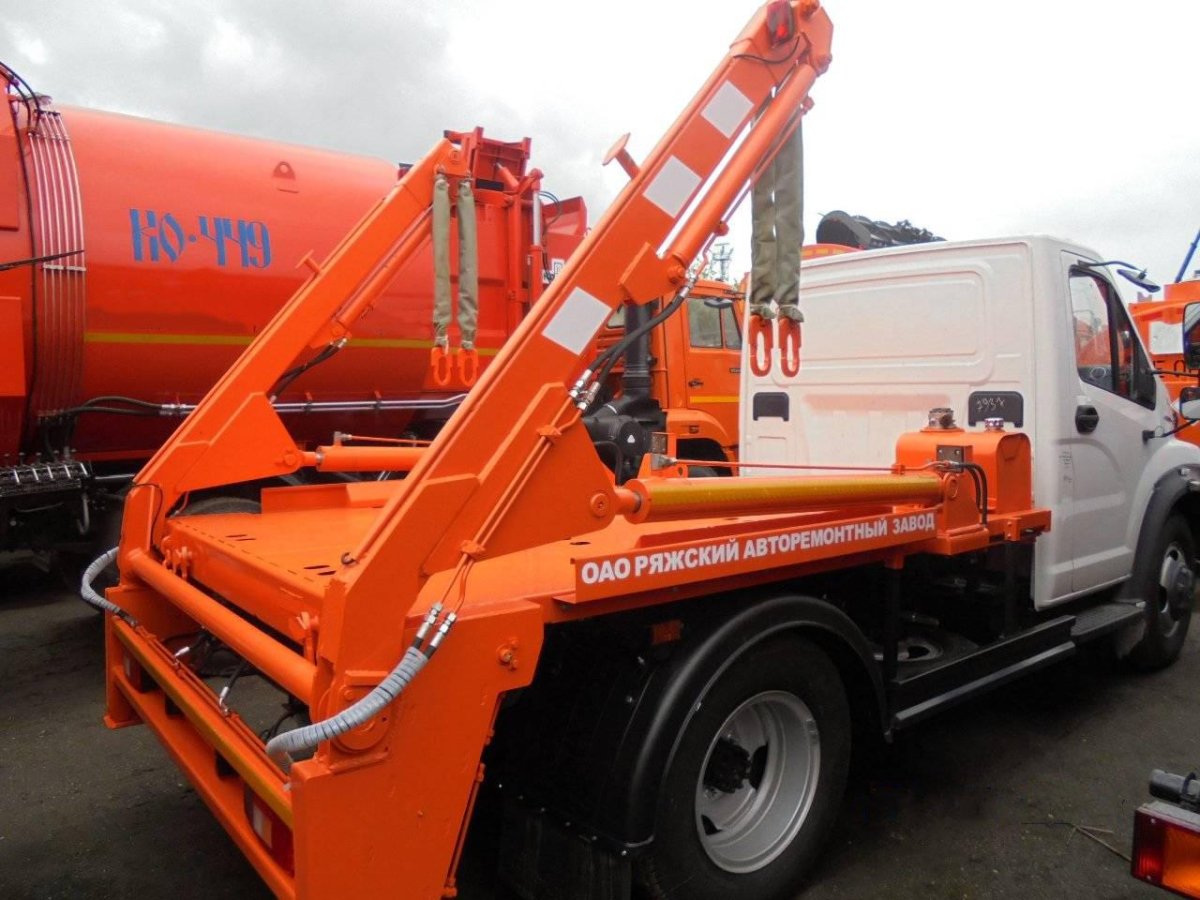 Газон Некст мусоровоз бункеровоз