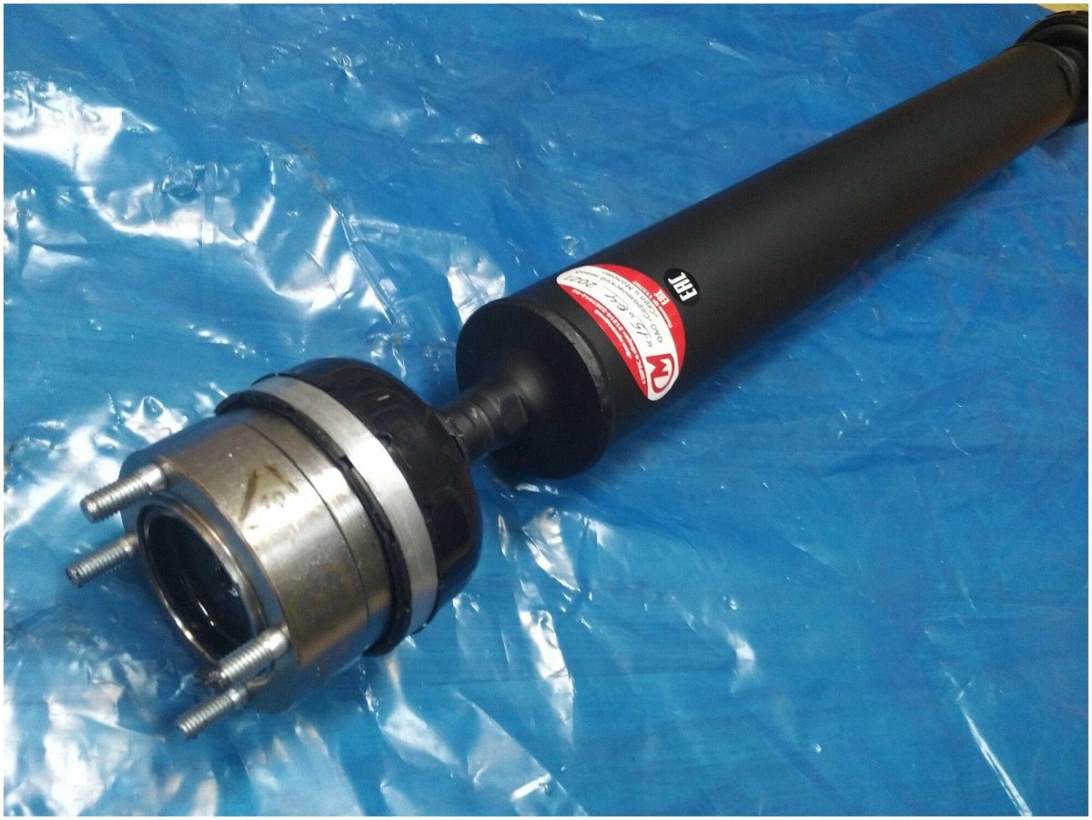 Вал карданный задний 21214-2201012-02 серп и молот на шрусах