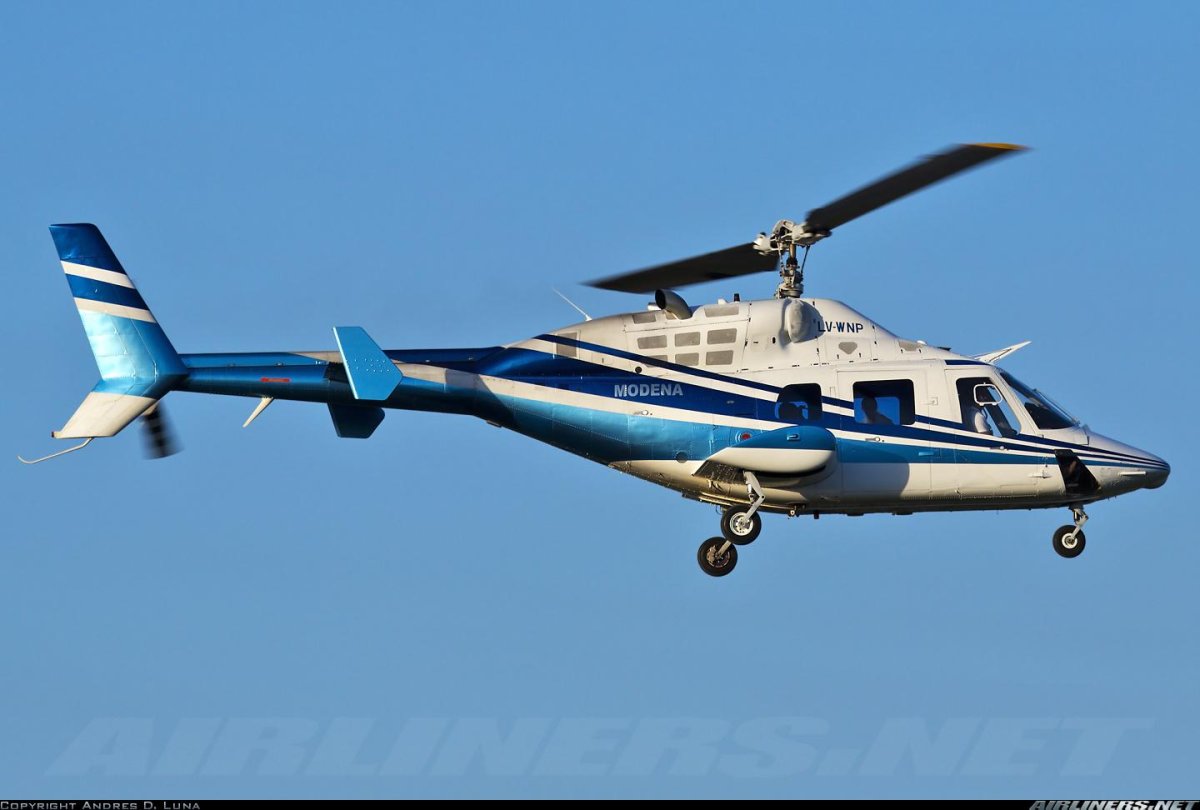 Вертолет Bell 222
