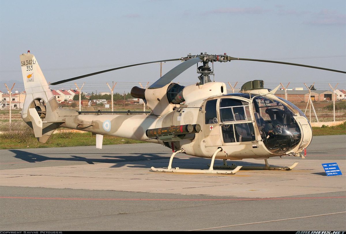 Вертолет sa 342 Gazelle