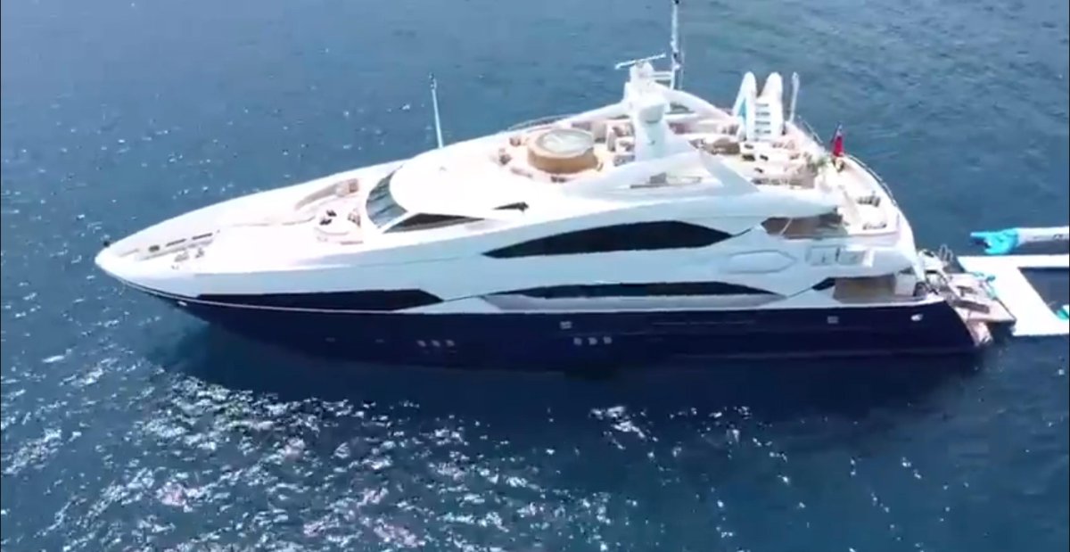 Яхта Ламборджини МАКГРЕГОРА