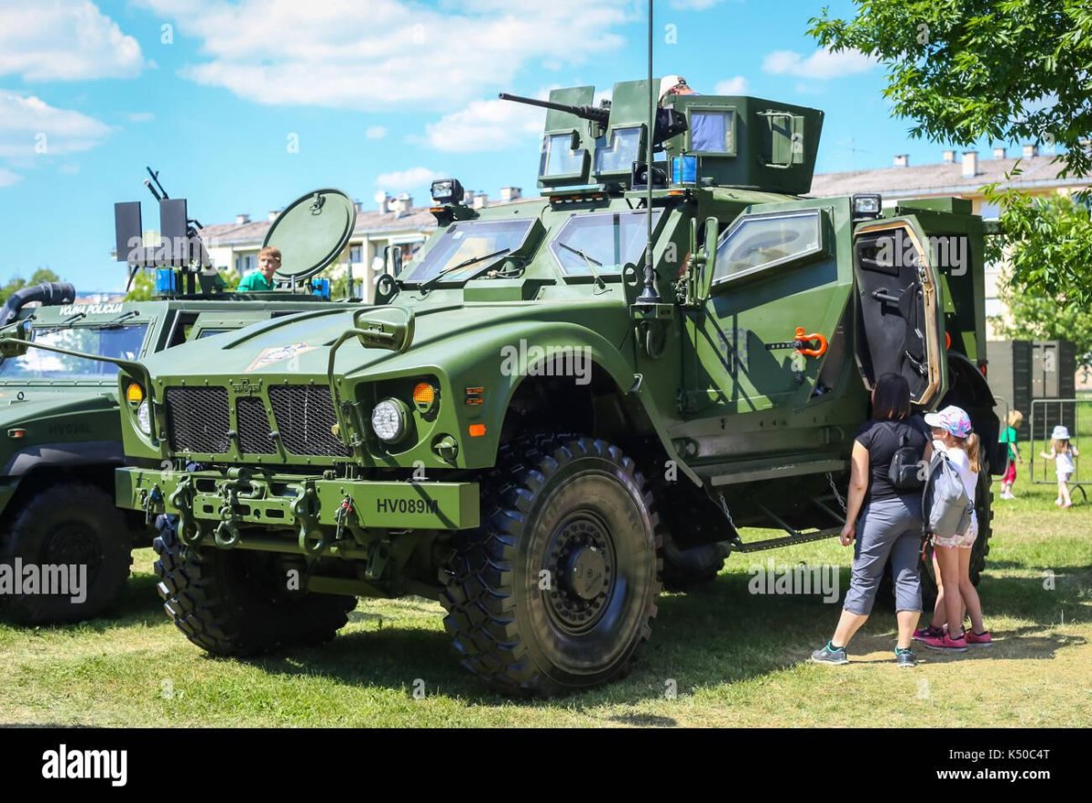 Dingo ATF бронеавтомобиль