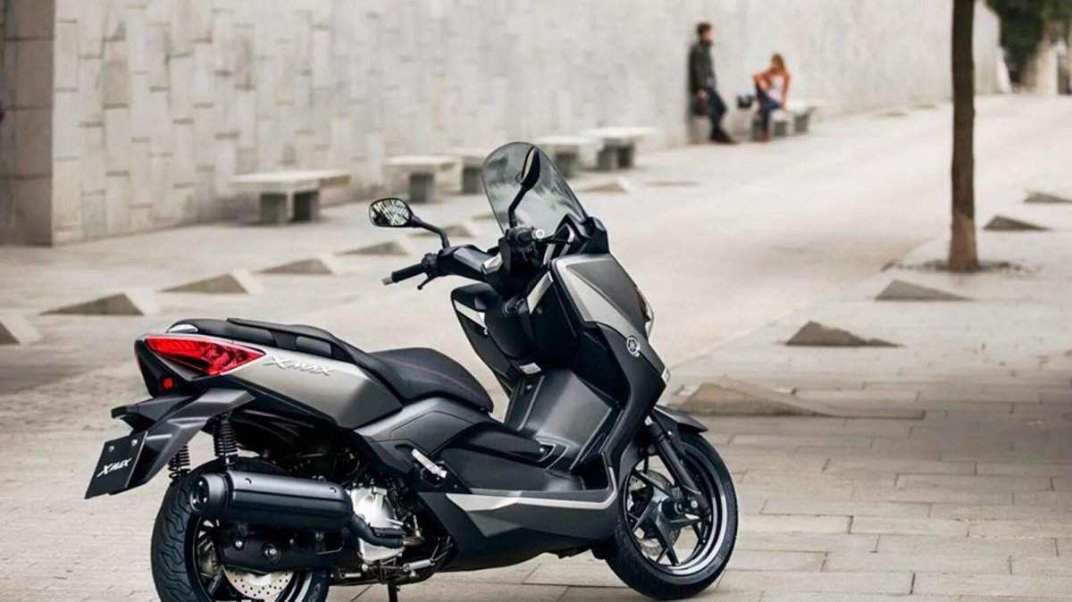 Yamaha x Max