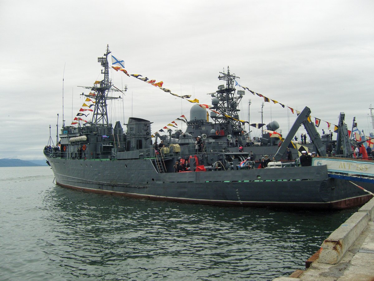 Морской тральщик МТ-265