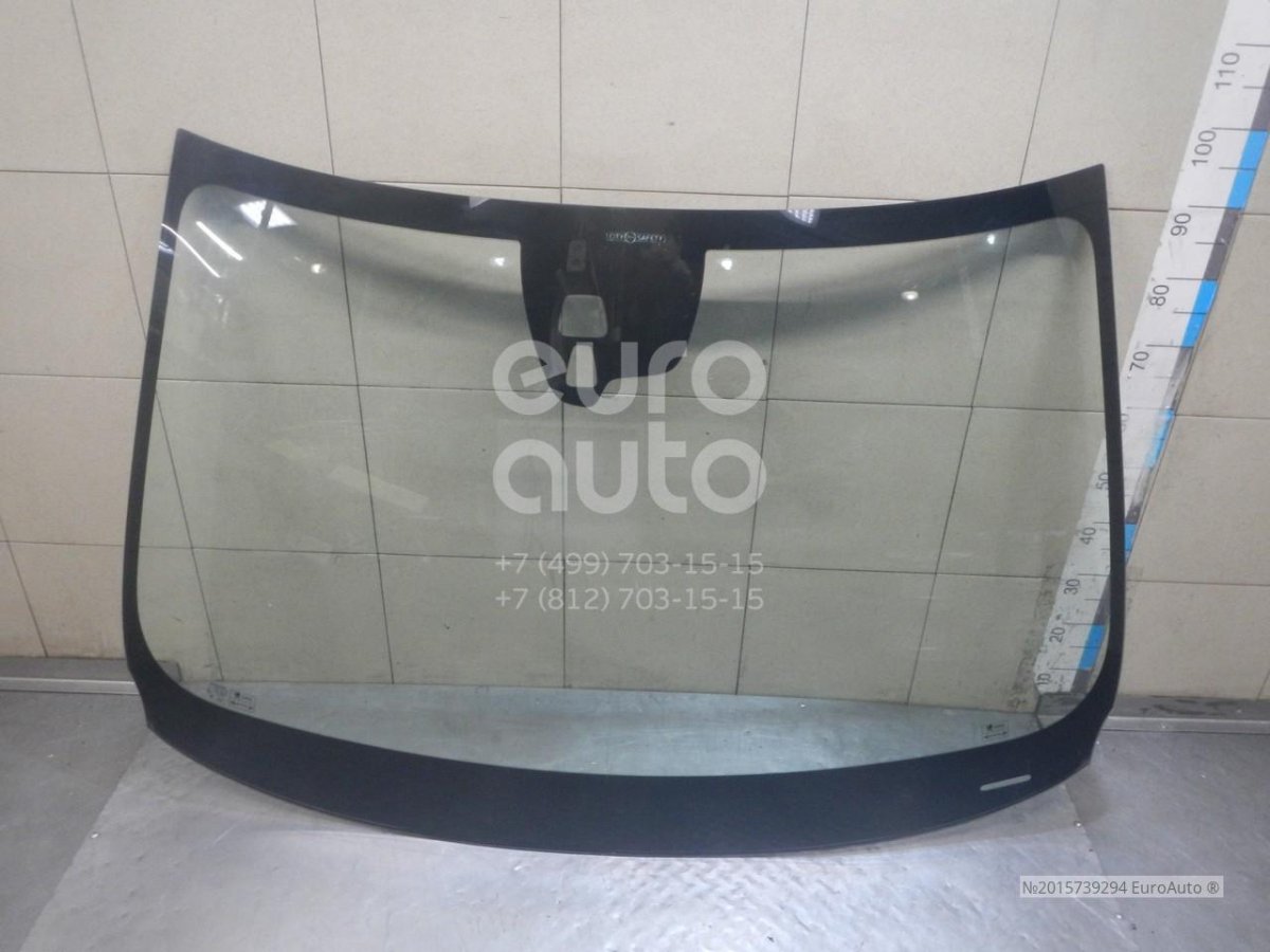 Стекло лобовое Volvo AET-480