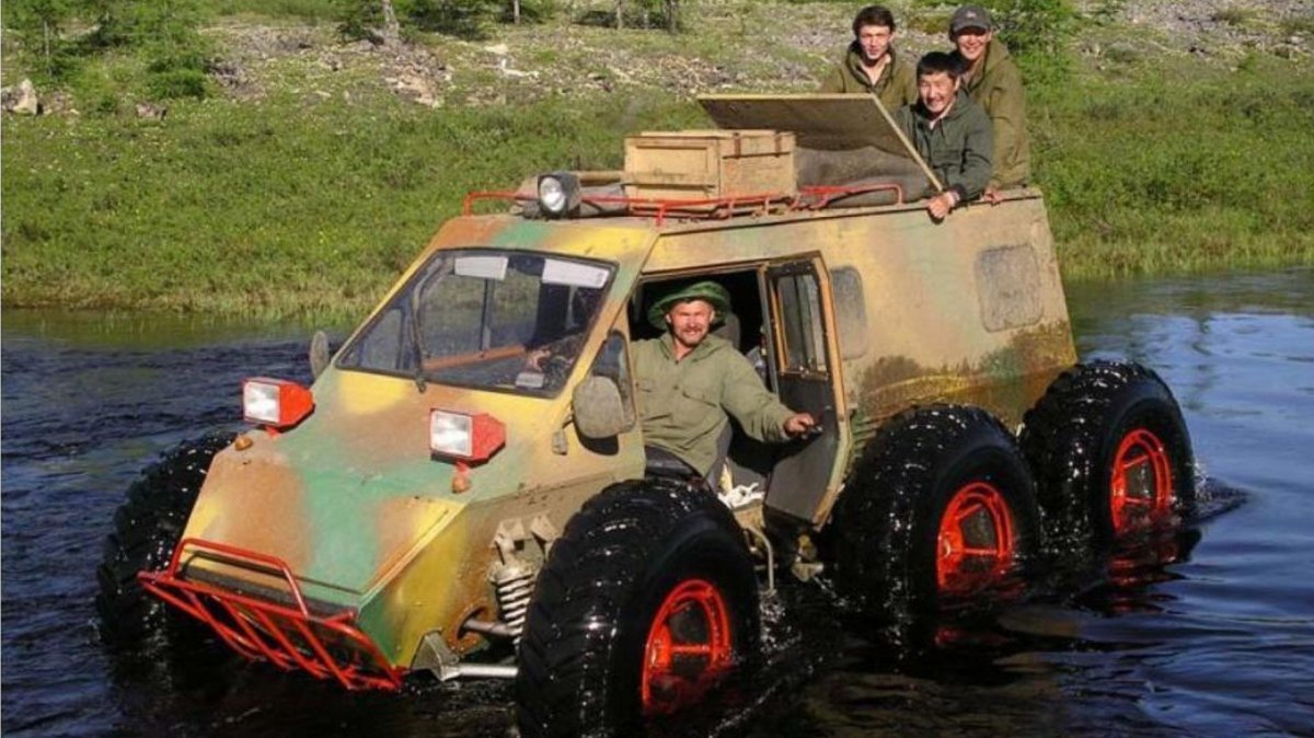 Вездеход Арктиктранс Лопасня снегоболотоход