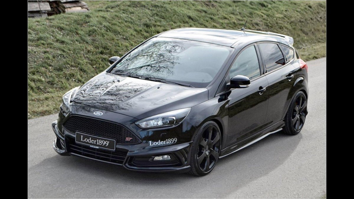 Ford Focus 3 Black Tuning