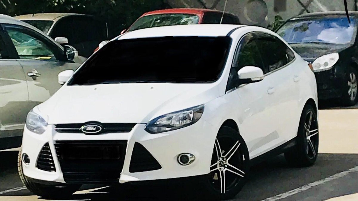 Ford Focus 3 седан белый 2012