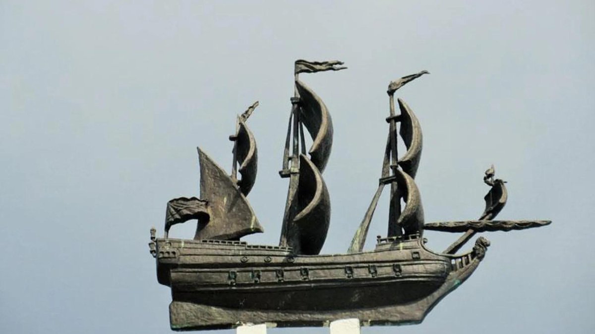 Корабль Орел Дединово