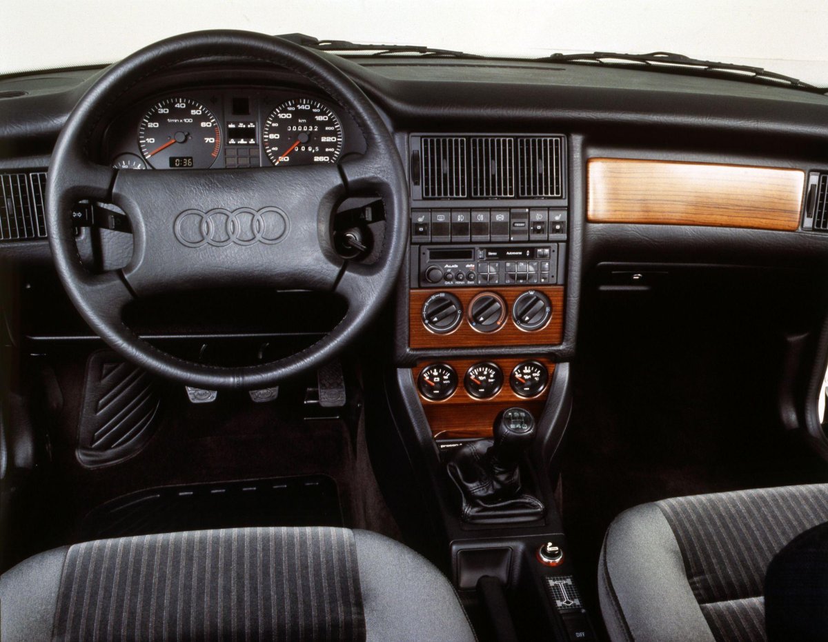 Audi 80 Coupe quattro салон