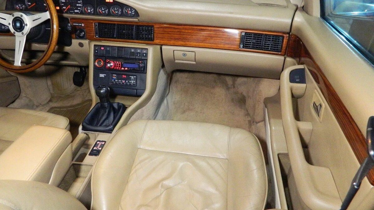 Audi 200 quattro салон