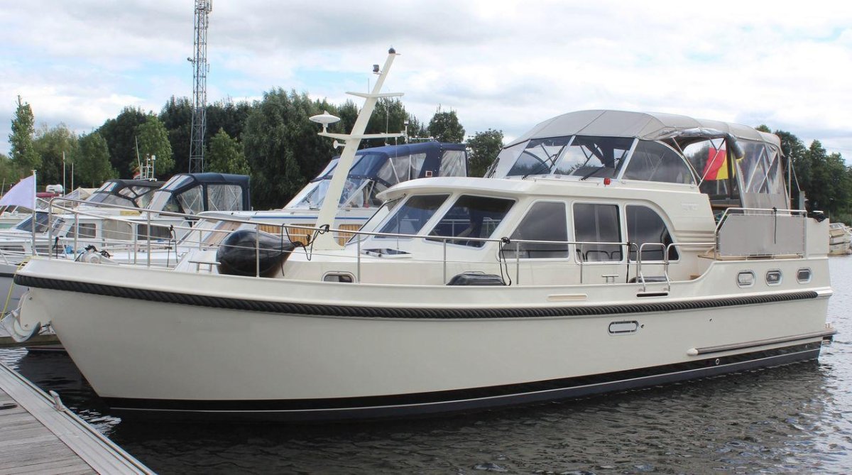 Яхта Linssen 34.9
