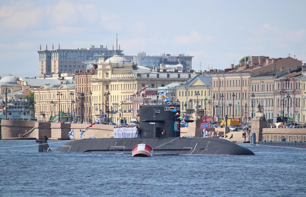 Подводная лодка в Кронштадте