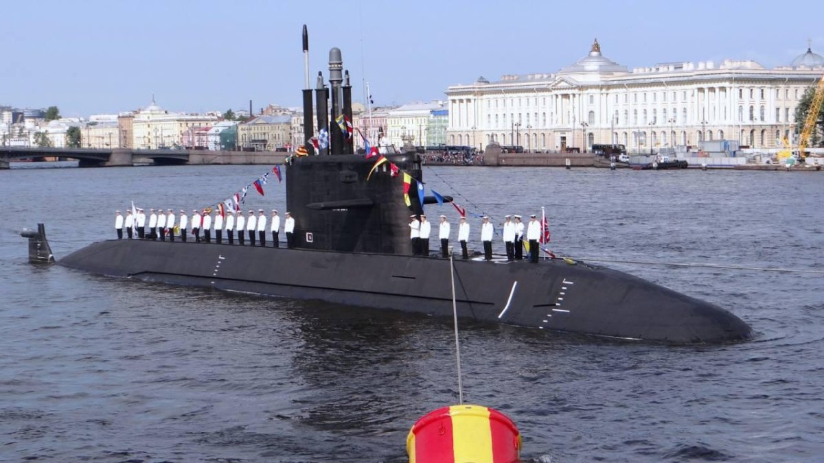 Подводная лодка Санкт-Петербург проекта 677