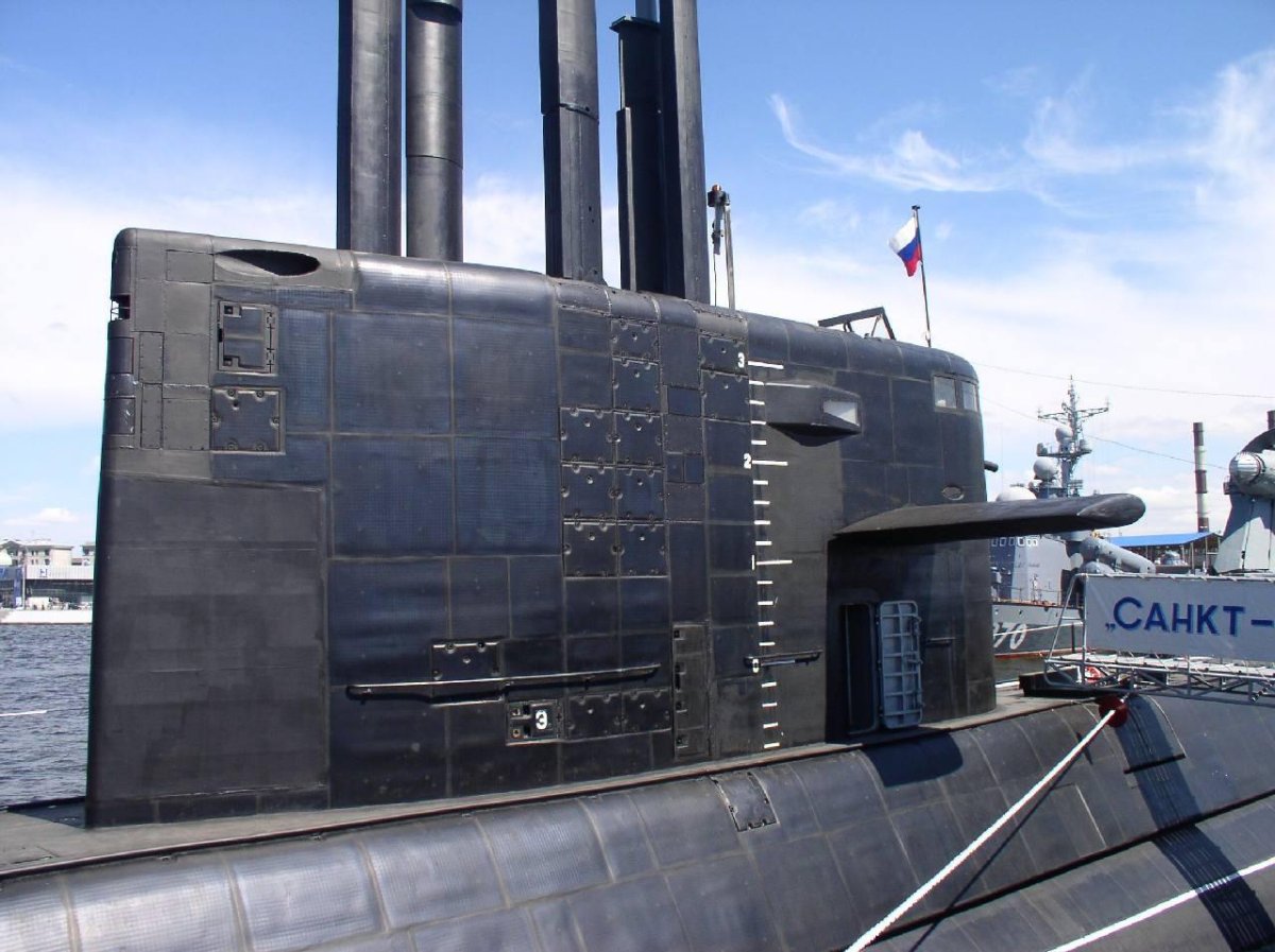 Подводная лодка Санкт-Петербург проекта 677