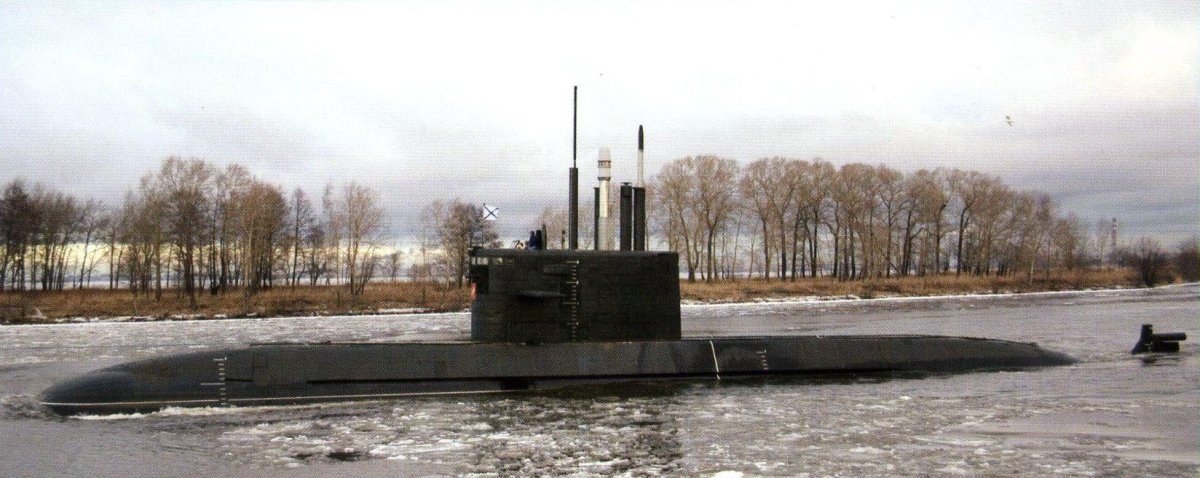 Субмарина проекта 677 "Лада"