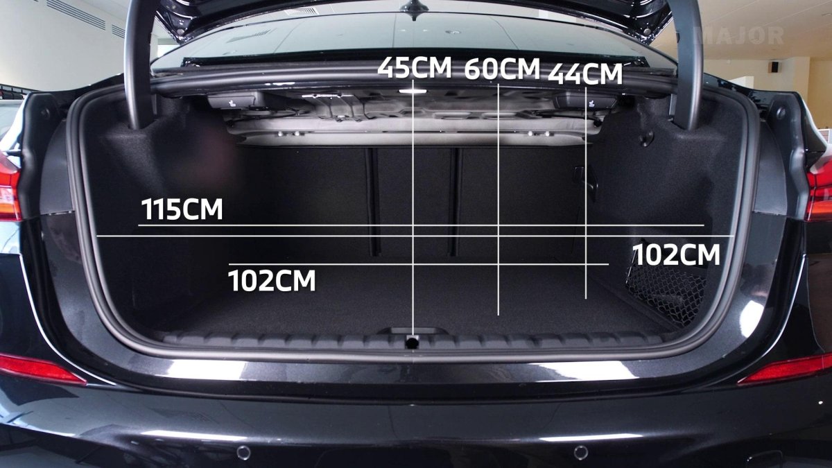 Ширина багажника БМВ 3gt