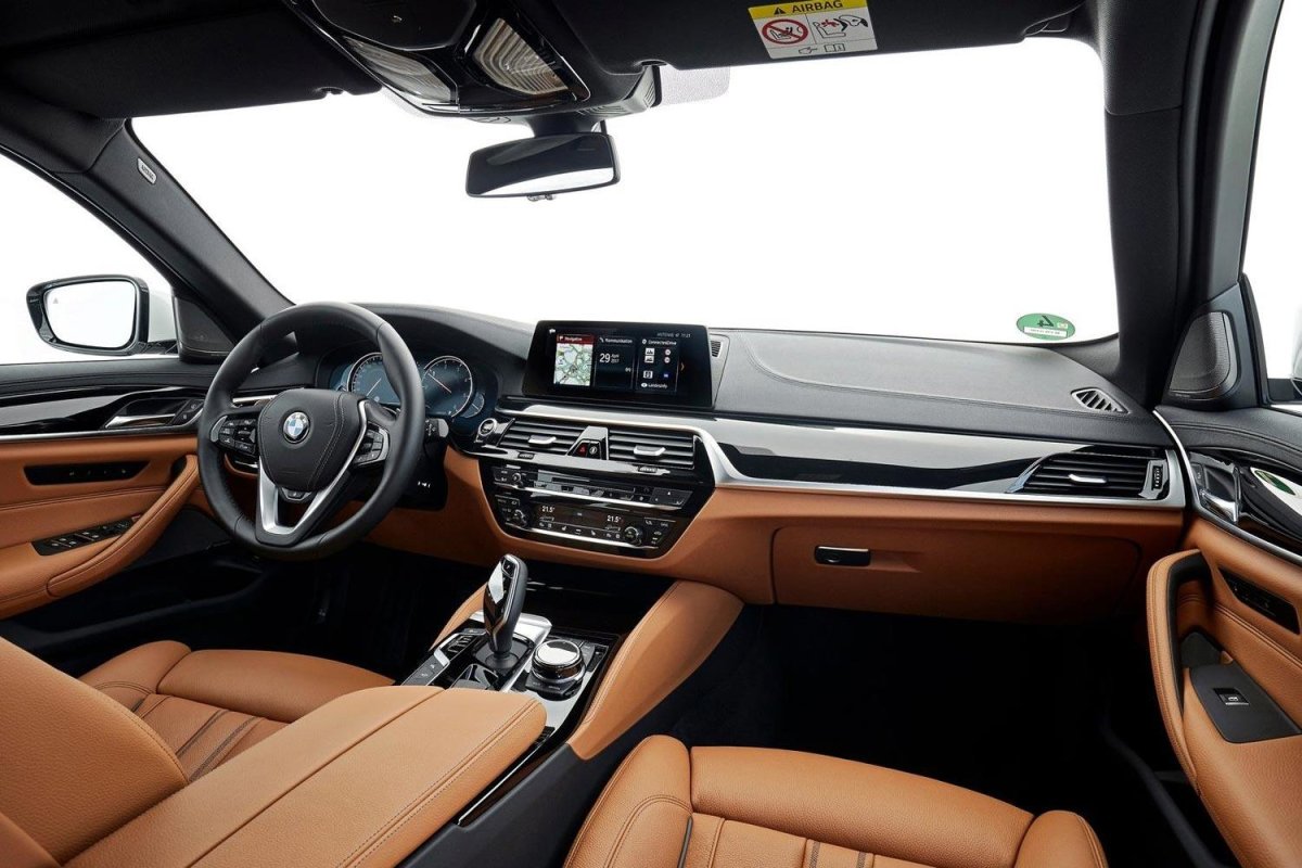 BMW 5 салон