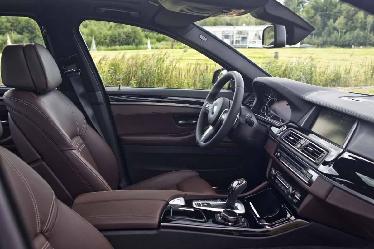 BMW 530d gt салон