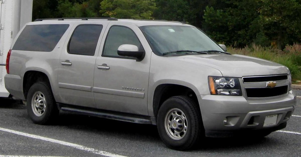 Chevrolet Suburban gmt900