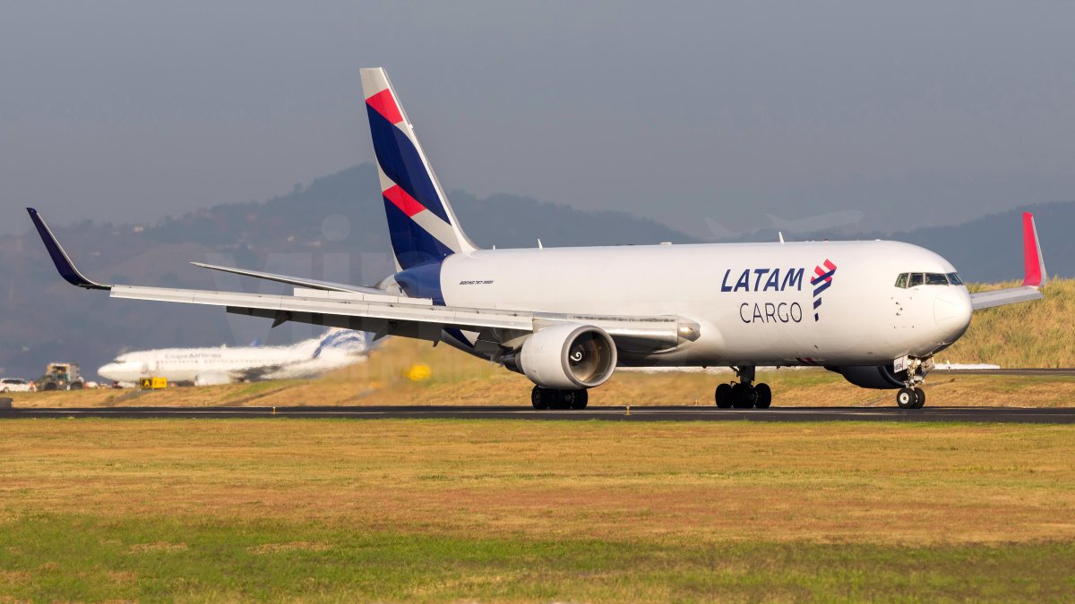 Самолёт Boeing 767