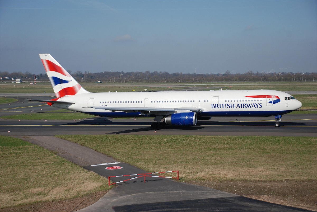 Boeing 767-300 самолет