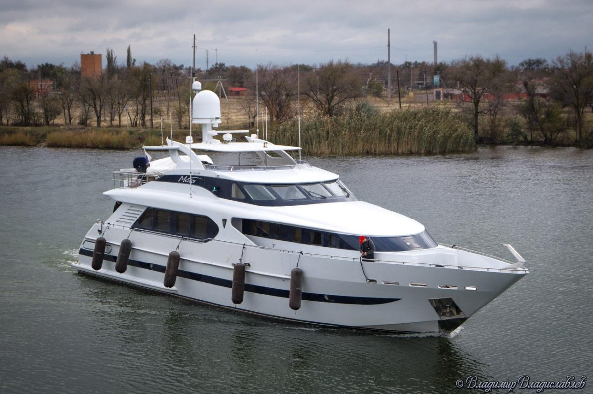 Яхта Метеор