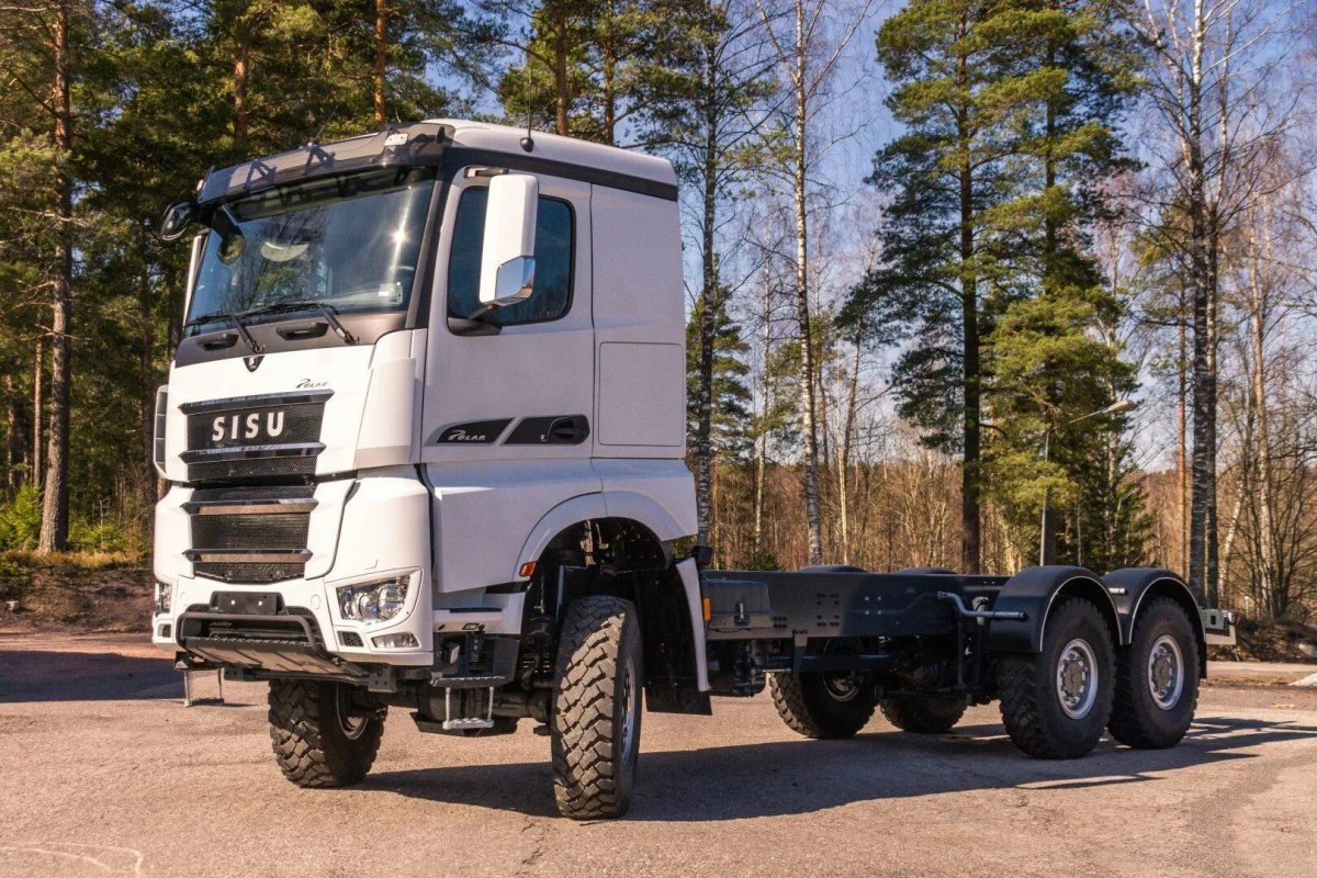 Sisu Polar 6x6