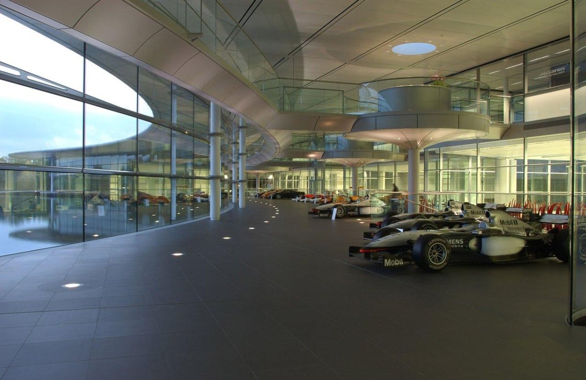 Уокинг Макларен