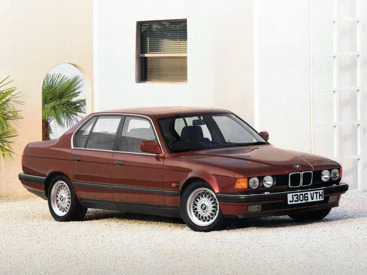 BMW 735i e32