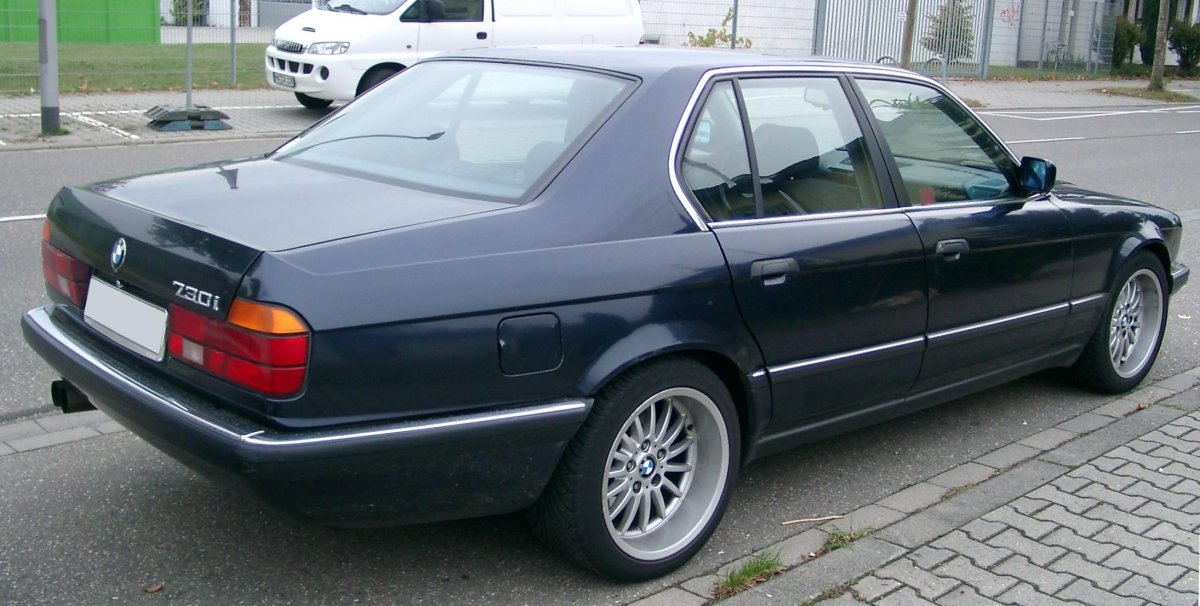 BMW e32 730i