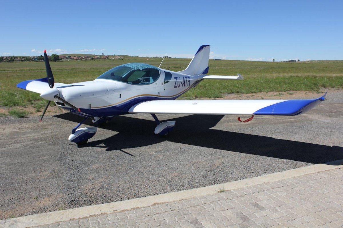 Чешский легкомоторный самолет