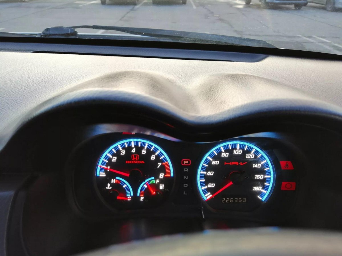 Приборная панель Honda HRV