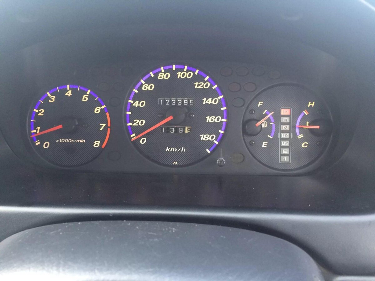 Приборная панель Honda Orthia