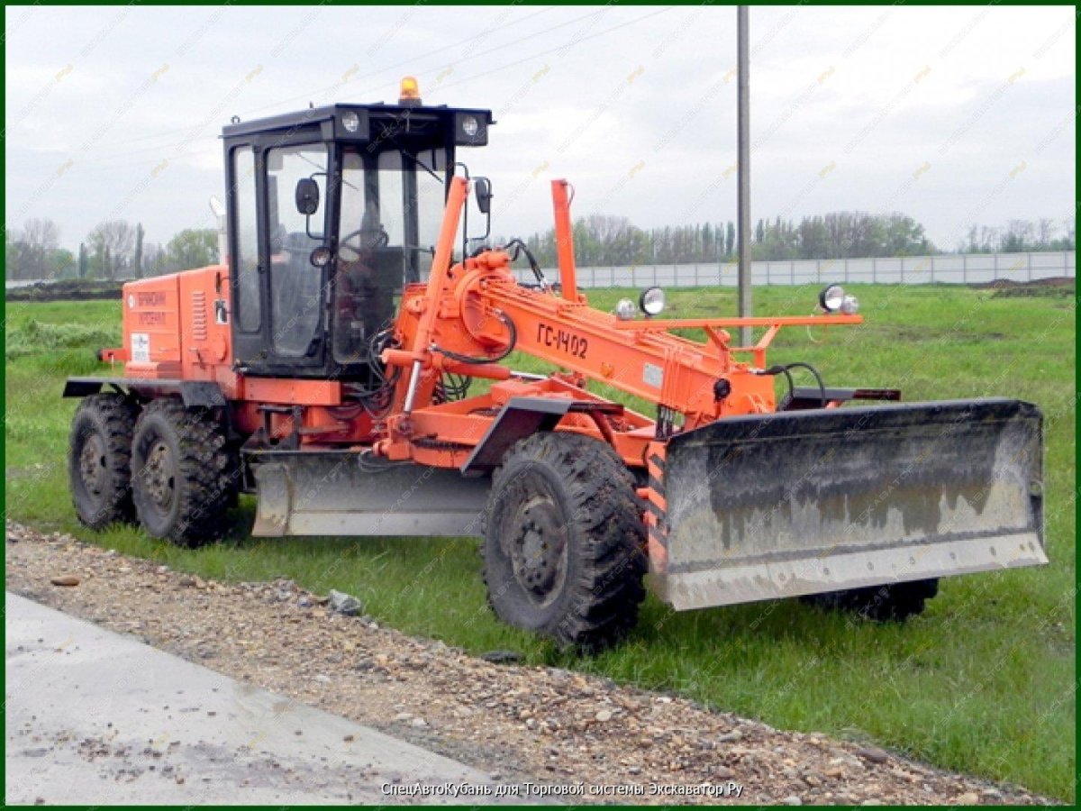 Грейдер Брянский Арсенал ГС-14.02